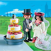 P: Bridal Couple with Wedding Cake