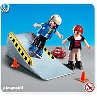 2 Skaters with Ramp