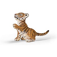Tiger cub, playing