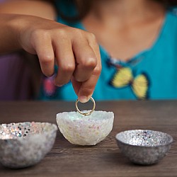 Craft-tastic Mini Iridescent Bowls Kit