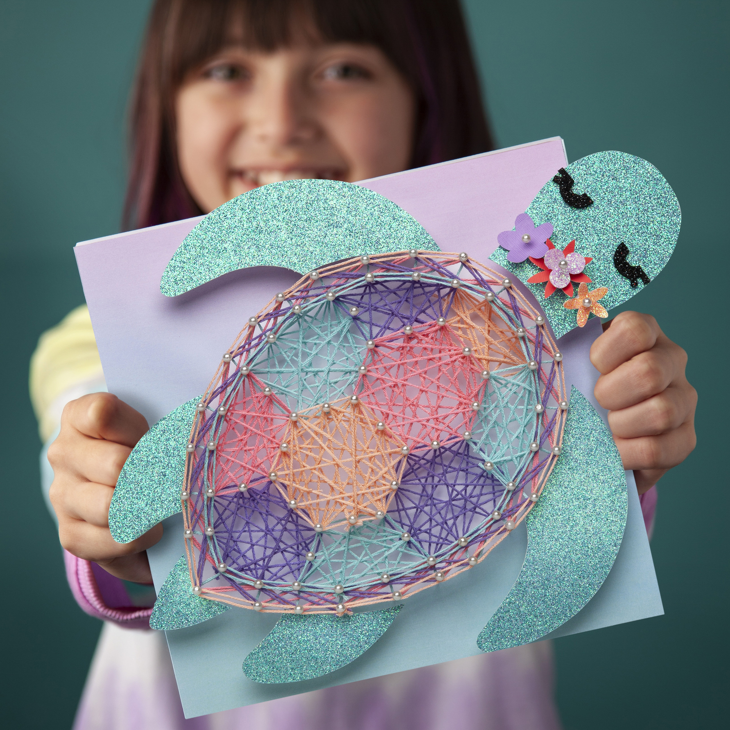 Craft-tastic DIY String Art - Craft Kit for Kids - Everything Included for  2 Fun Arts & Crafts Projects - Features a Sparkly Sea Turtle & Hibiscus  Flower Patterns 
