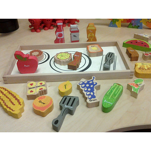 Beginagain Wooden Alphabites Food Puzzle and Playset