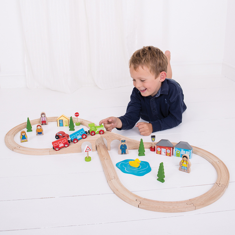 fairy figure of eight train set