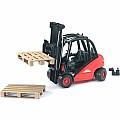 Bruder 2511 Linde fork lift H30D with 2 pallets