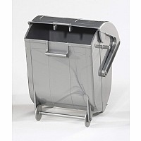 Accessories: Garbage can set (3 small, 1 large)