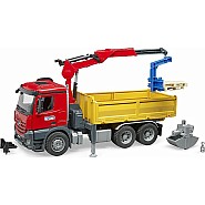 MB Arocs Construction truck with crane, clamshell buckets and 2 pallets