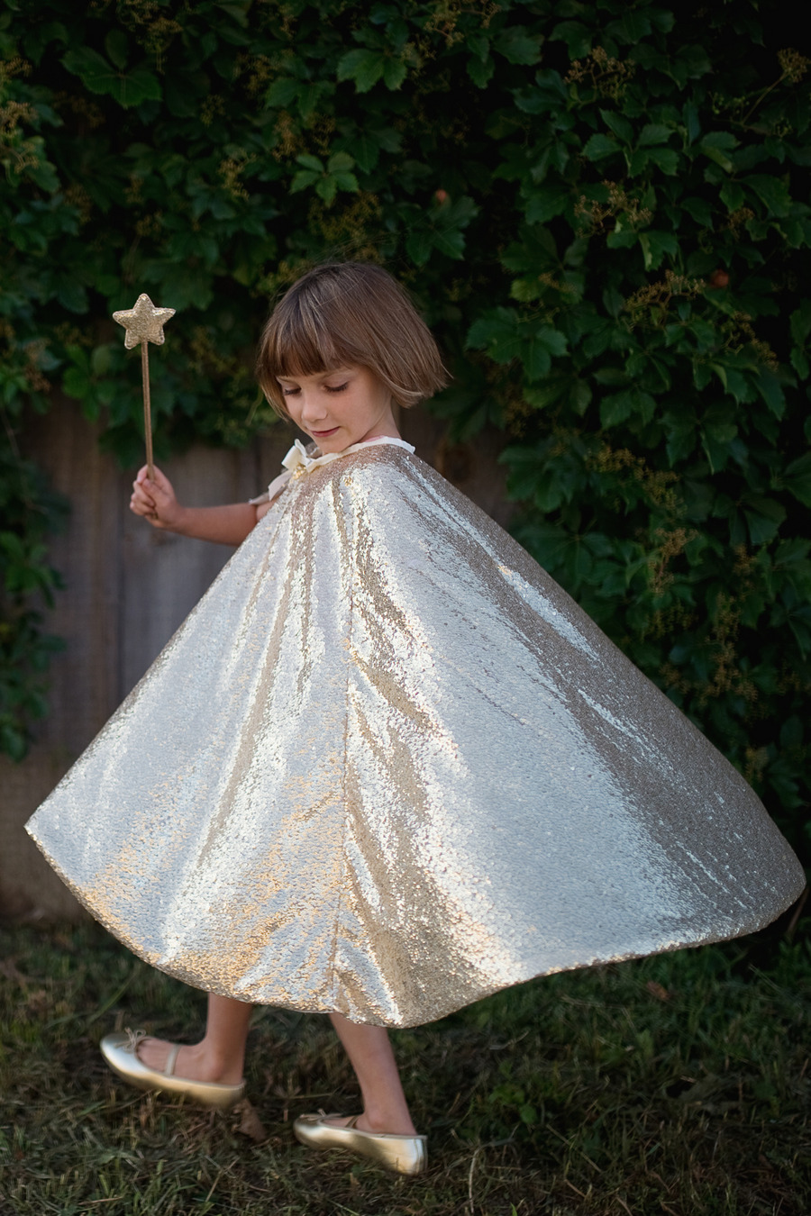 Gracious Gold Sequins Cape