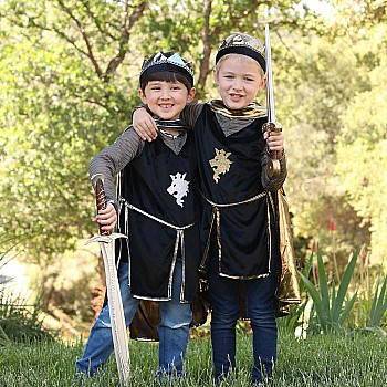 Knight Set With Tunic, Cape And Crown (Gold)