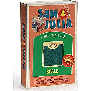 Sam and Julia Mini Matchbox (Scale)