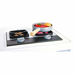 Deluxe Kitchen with Running water