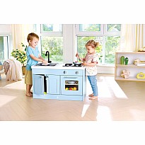Deluxe Kitchen with Running water