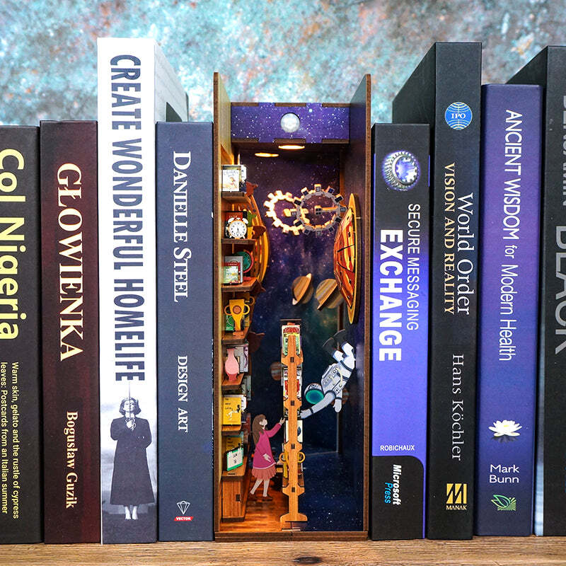DIY Bookend Puzzle: Interstellar