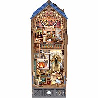 Hands Craft Leonardo da Vinci Book Nook