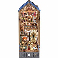 Hands Craft Leonardo da Vinci Book Nook