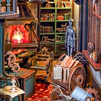 Hands Craft Leonardo da Vinci Book Nook