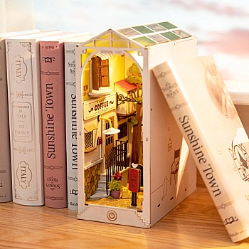 Sunshine Town Book Nook Kit