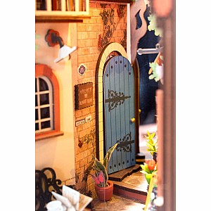 DIY Miniature House Kit: Floral Corner