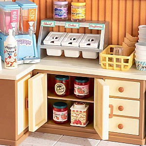 Flavorful Ice Cream DIY Miniature House