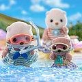 Calico Critters Sea Otter Sisters Splashy Snorkel Set