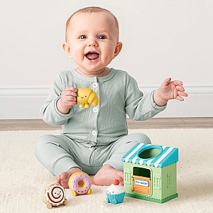 Itzy Play Bakery™ - Spill and Fill Activity Toy (Bakery)