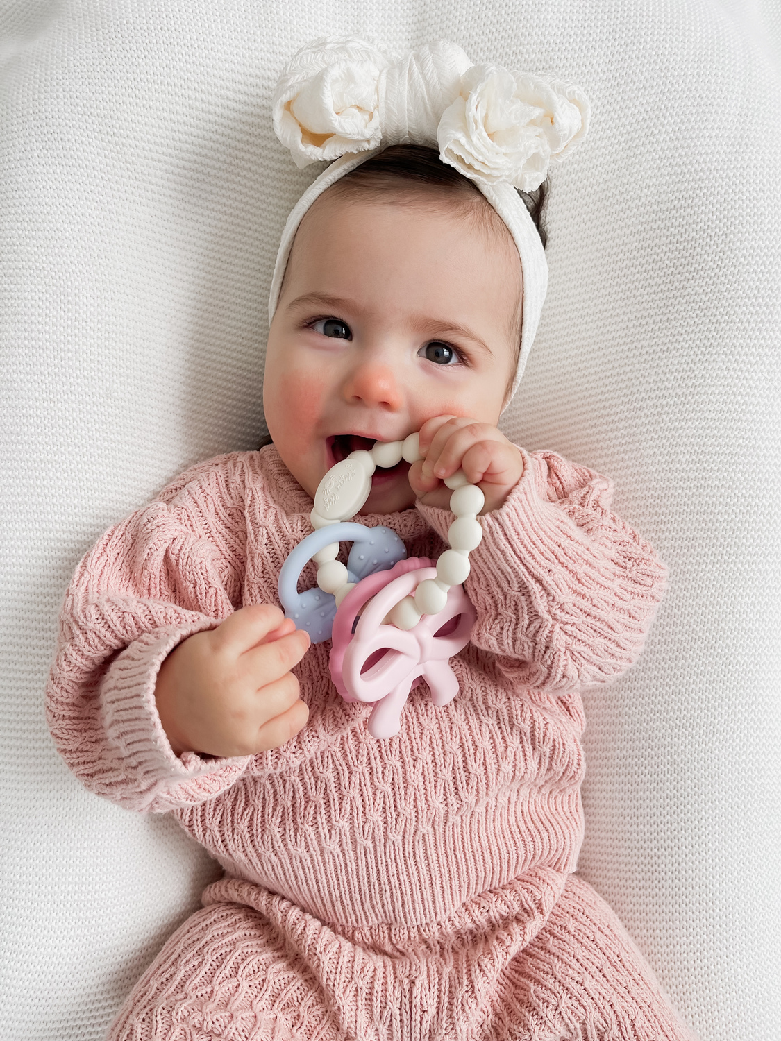 Itzy Trio™ - Multi-textured Silicone Teether (Bows)