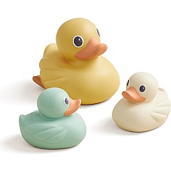 Itzy Ducky Family™- Floating Rubber Ducks for Bath (Ducks (Set of 3))