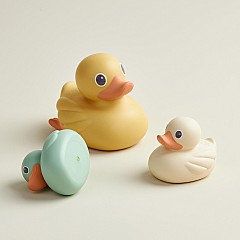 Itzy Ducky Family™- Floating Rubber Ducks for Bath (Ducks (Set of 3))