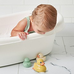 Itzy Ducky Family™- Floating Rubber Ducks for Bath (Ducks (Set of 3))