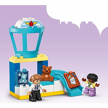  Lego Duplo 10443 First Time at the Airport	
