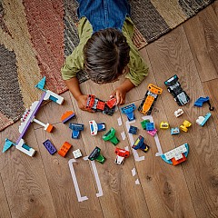 LEGO DUPLO Town: F1® Team Race Cars & Drivers