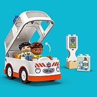 LEGO DUPLO: Ambulance & Driver