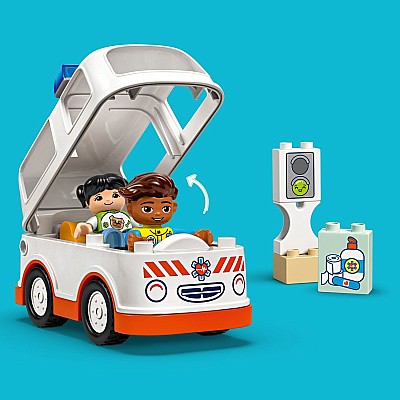 LEGO DUPLO: Ambulance & Driver