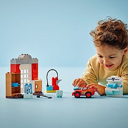 LEGO DUPLO Disney: McQueen's Visit to Doc's Garage