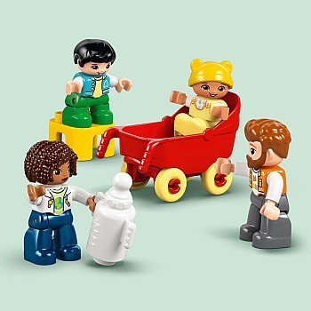 Lego Duplo 10470 3 in 1 Modern Family House with Figures 