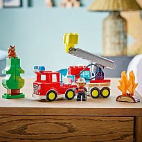 LEGO DUPLO Town: Fire Truck with Hose and Firefighter
