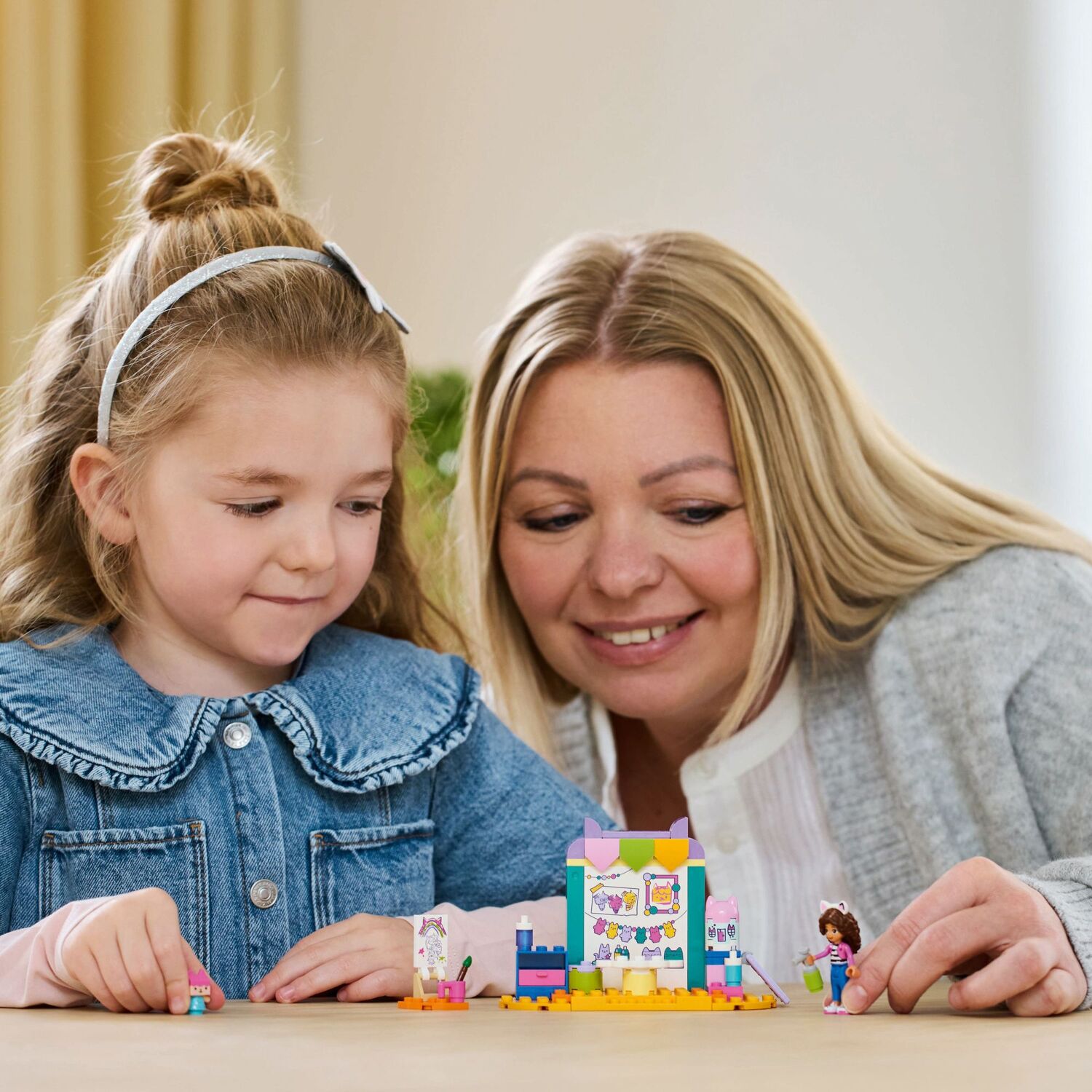 LEGO Gabby's Dollhouse: Crafting with Baby Box