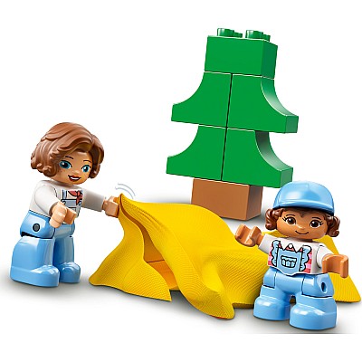 LEGO DUPLO: Family Camping Van Adventure