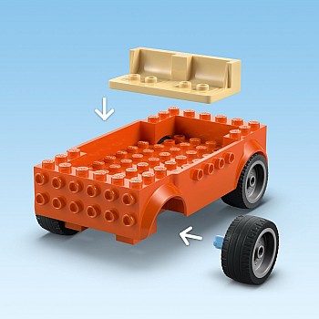  Lego Bluey 11202 Bluey's Beach and Family Car Trip	