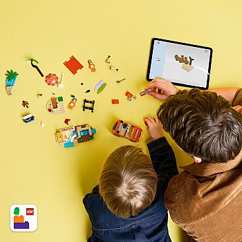  Lego Bluey 11202 Bluey's Beach and Family Car Trip	