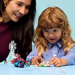 Lego Marvel 11206 Spidey on his Motorcycle vs. Rhino 