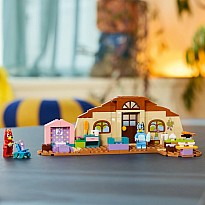 LEGO® Bluey School with Rusty and Bluey