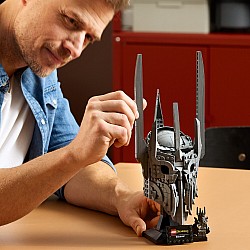 LEGO Icons: The Lord of the Rings: Sauron's Helmet