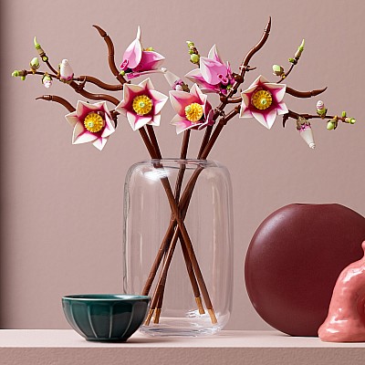 LEGO Botanicals: Magnolia Branches