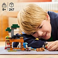 LEGO® Minecraft®: The Armadillo Mine Expedition