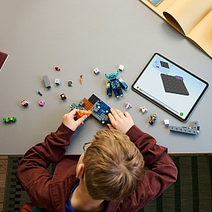 LEGO Minecraft: The Warden Encounter