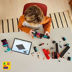 LEGO Minecraft: The Enderman Tower