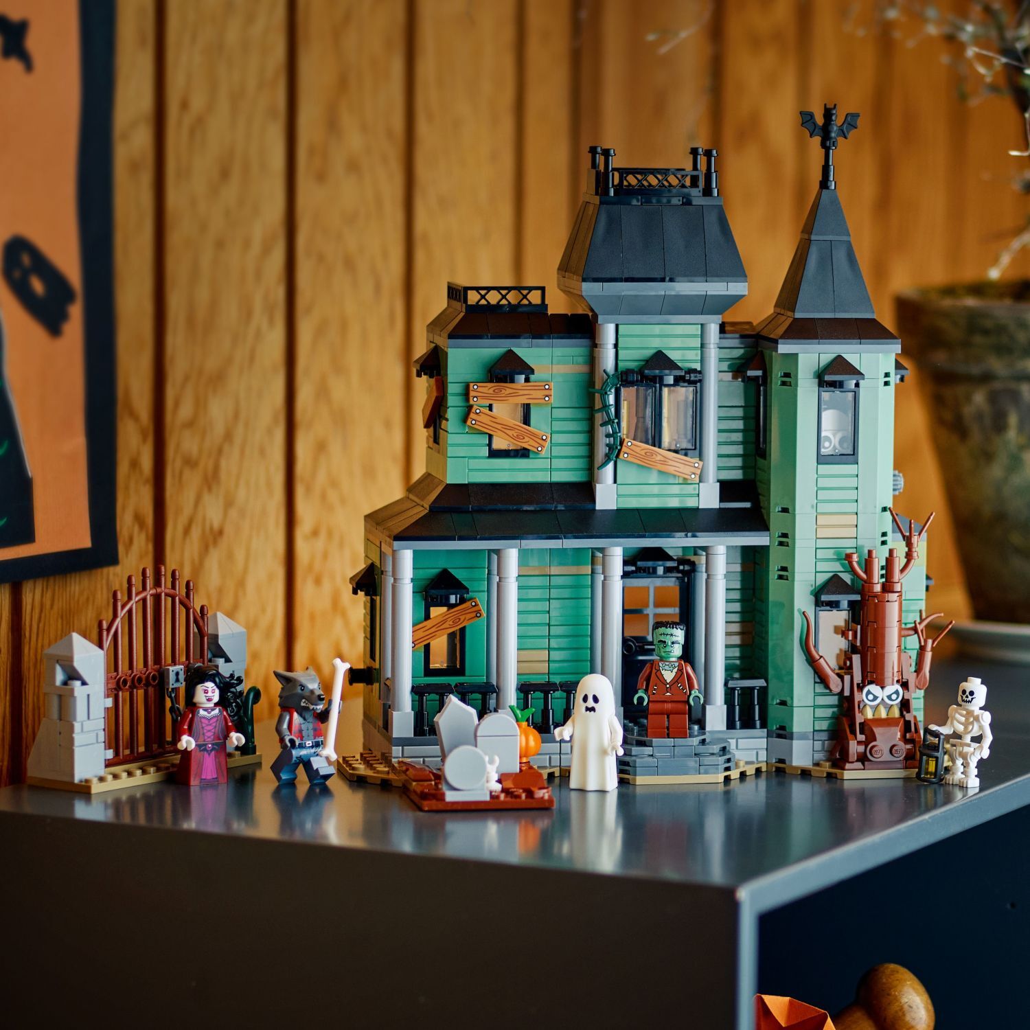 LEGO Creator: Haunted Mansion