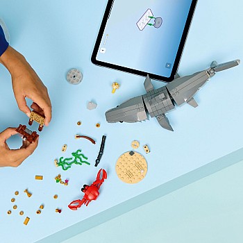  Lego Creator 3 in 1 31381 Fierce Shark with a Treasure Chest