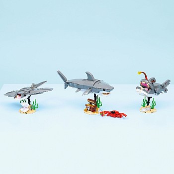  Lego Creator 3 in 1 31381 Fierce Shark with a Treasure Chest