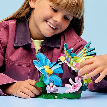 LEGO Creator 31384 3 in1 Wild Animals: Colorful Hummingbird